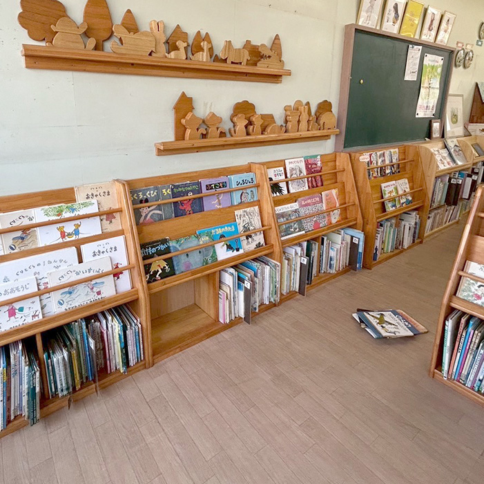 絵本の部屋